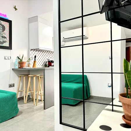 Nuevo Casco Antiguo, Playa Y Castillo